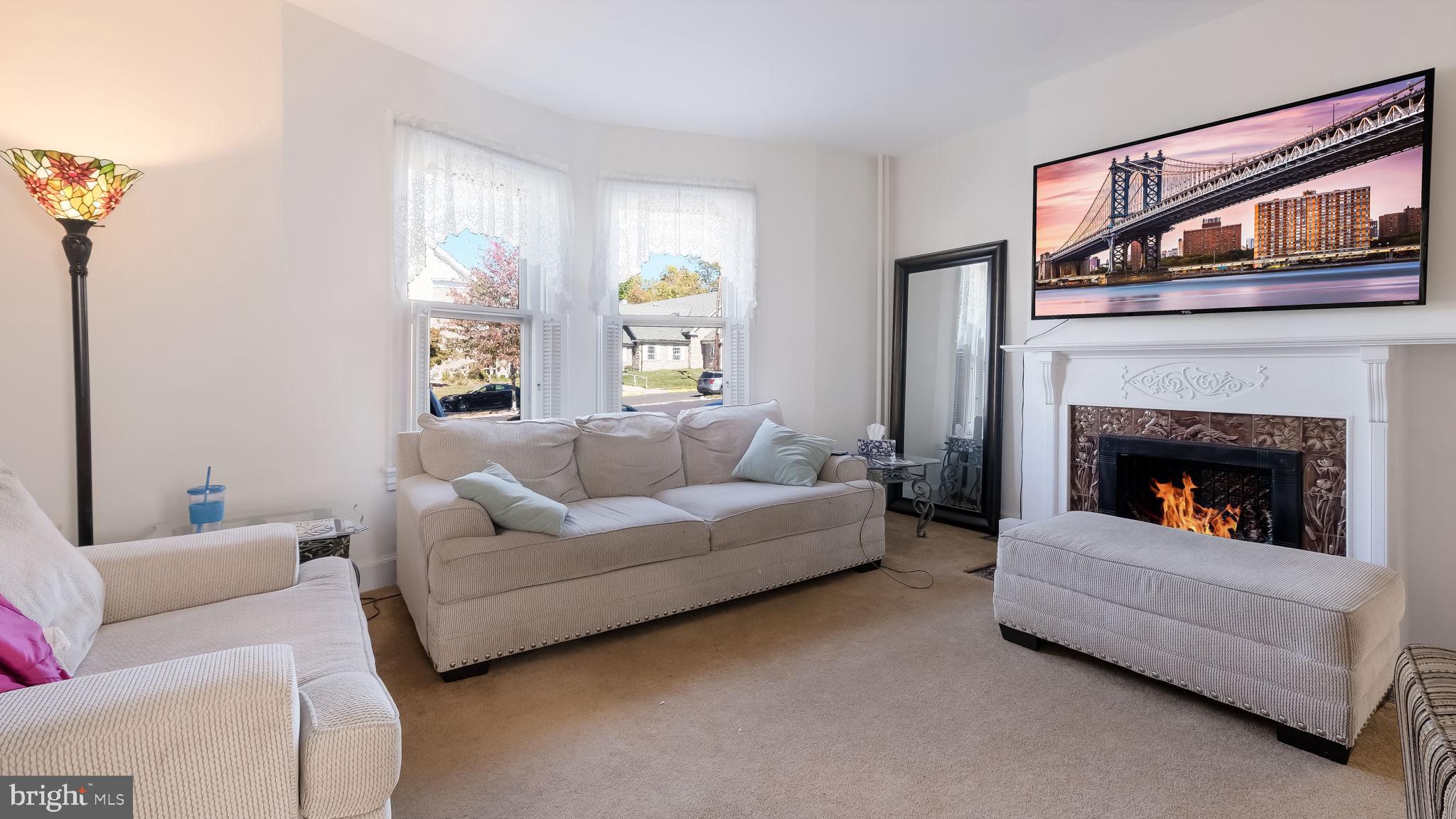 285 North Main Street Doylestown, PA 18901 - Photo 13 of 53 First Floor Apt Living Room