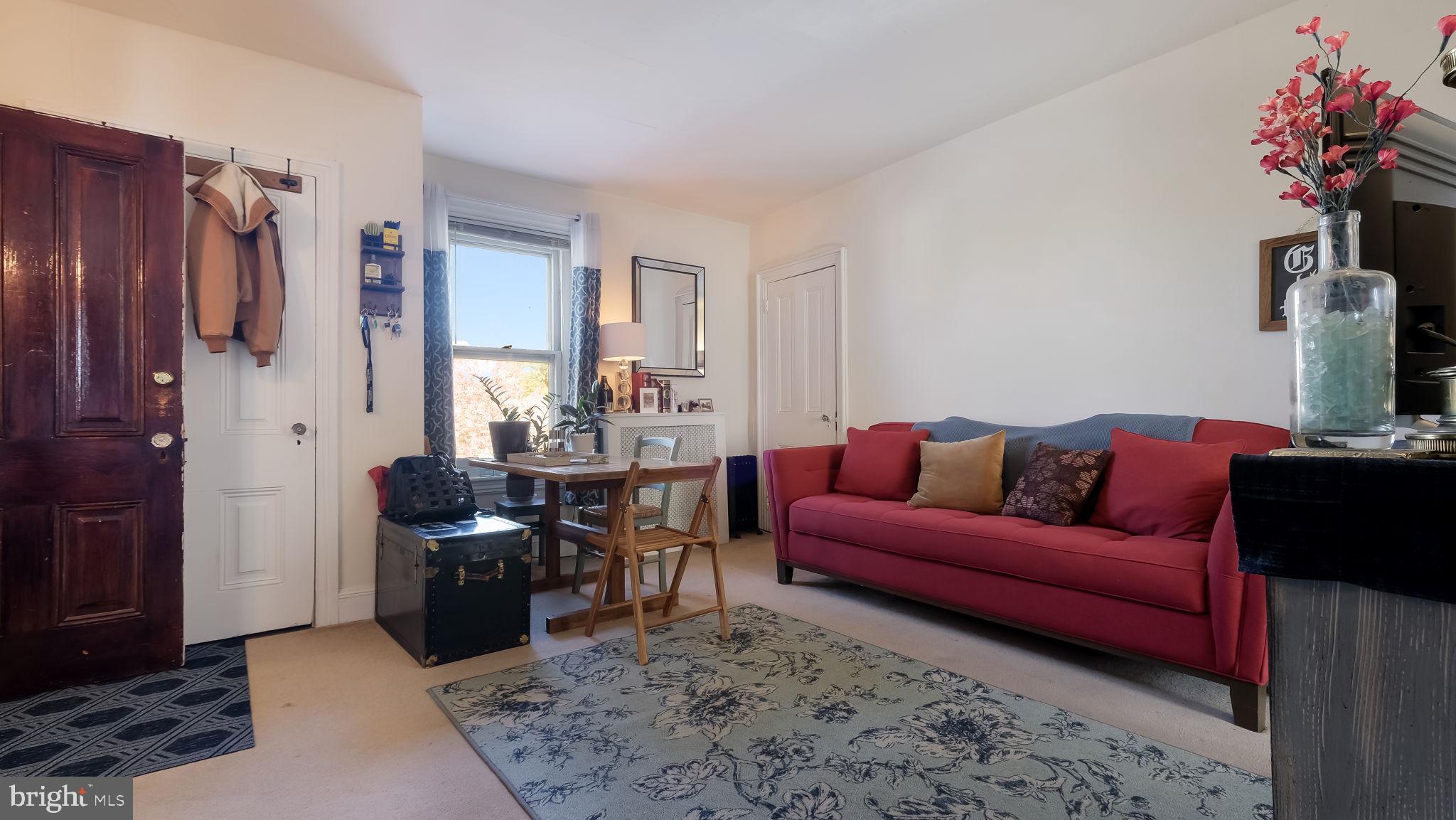 285 North Main Street Doylestown, PA 18901 - Photo 25 of 53 2nd Floor Front Apt Living Room