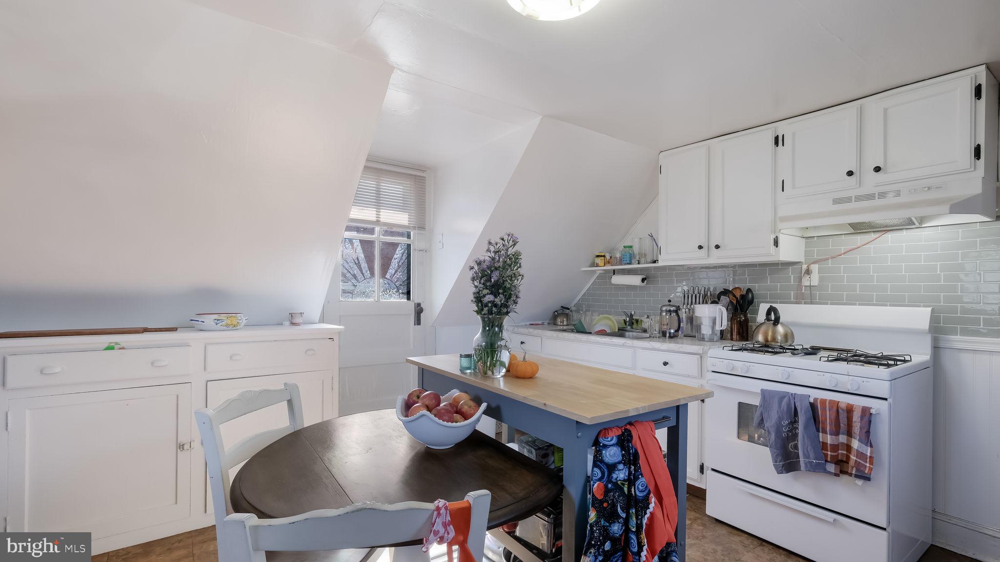 285 North Main Street Doylestown, PA 18901 - Photo 43 of 53 3rd Floor Apt Kitchen