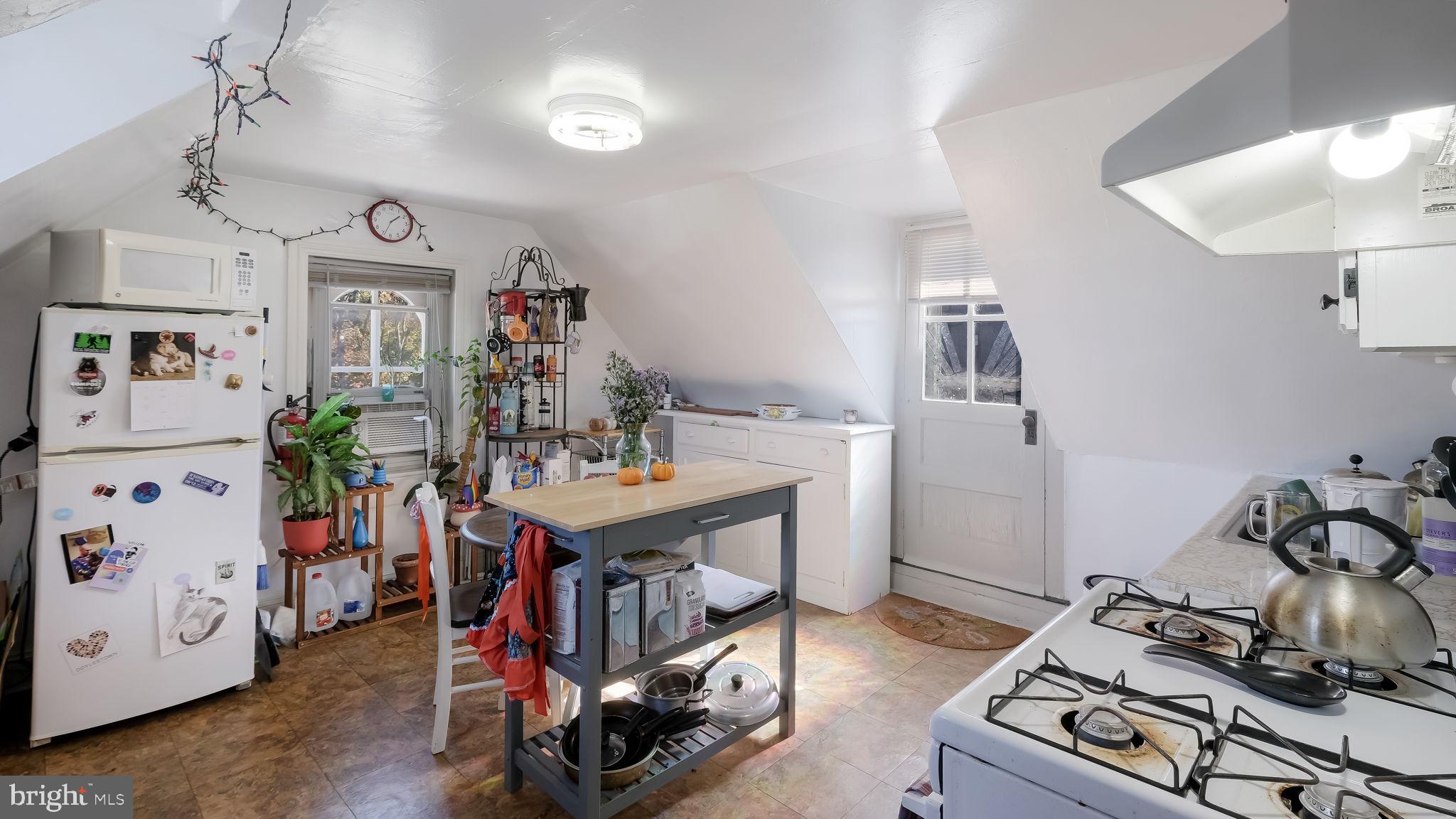 285 North Main Street Doylestown, PA 18901 - Photo 44 of 53 3rd Floor Apt Kitchen