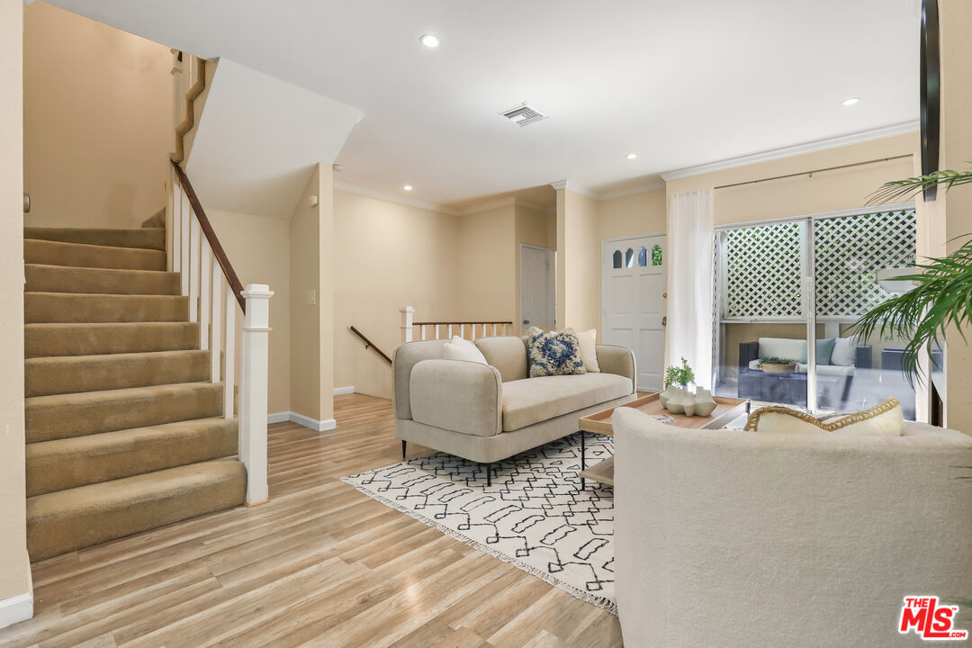 478 South Madison Avenue, Unit 2 Pasadena, CA 91101 - Photo 6 of 32