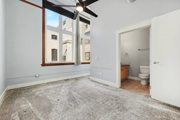$2,500 | 600 Broadway Avenue Northwest, Unit 220, Grand Rapids, MI 49504