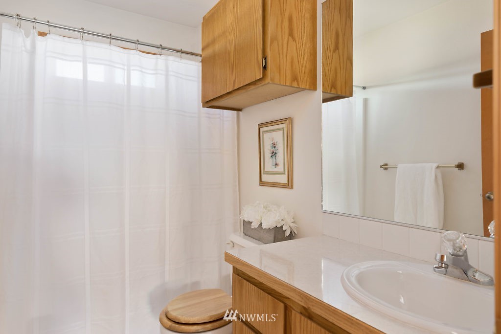 2013 West Beach Road Oak Harbor, WA 98277 - Photo 16 of 25 Gallery Image 16