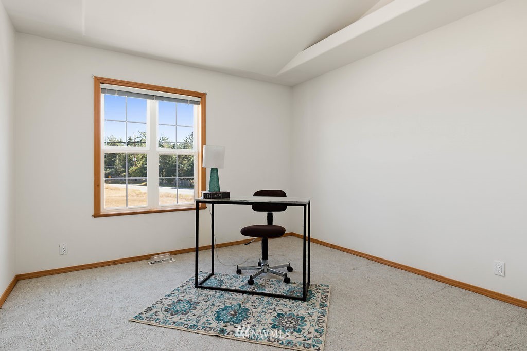 2013 West Beach Road Oak Harbor, WA 98277 - Photo 17 of 25 Gallery Image 17