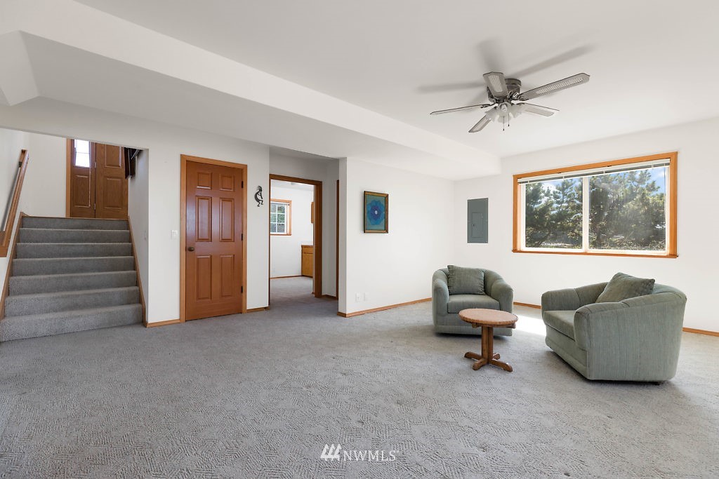 2013 West Beach Road Oak Harbor, WA 98277 - Photo 20 of 25 Gallery Image 20