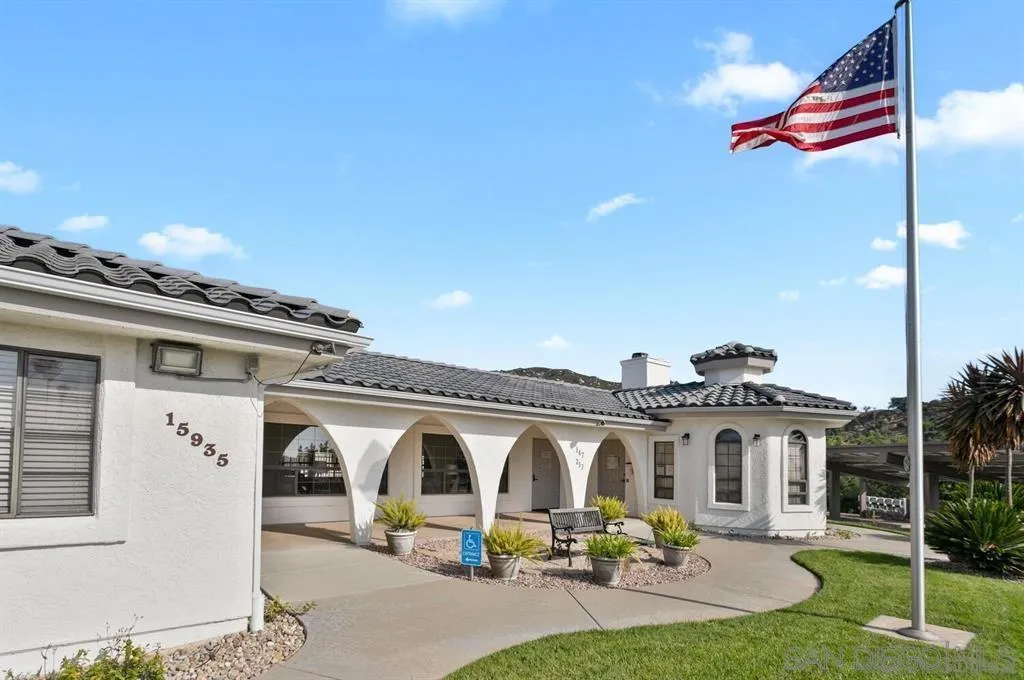 15935 Spring Oaks Road, Unit 98 El Cajon, CA 92021 - Photo 17 of 25 Gallery Image 17