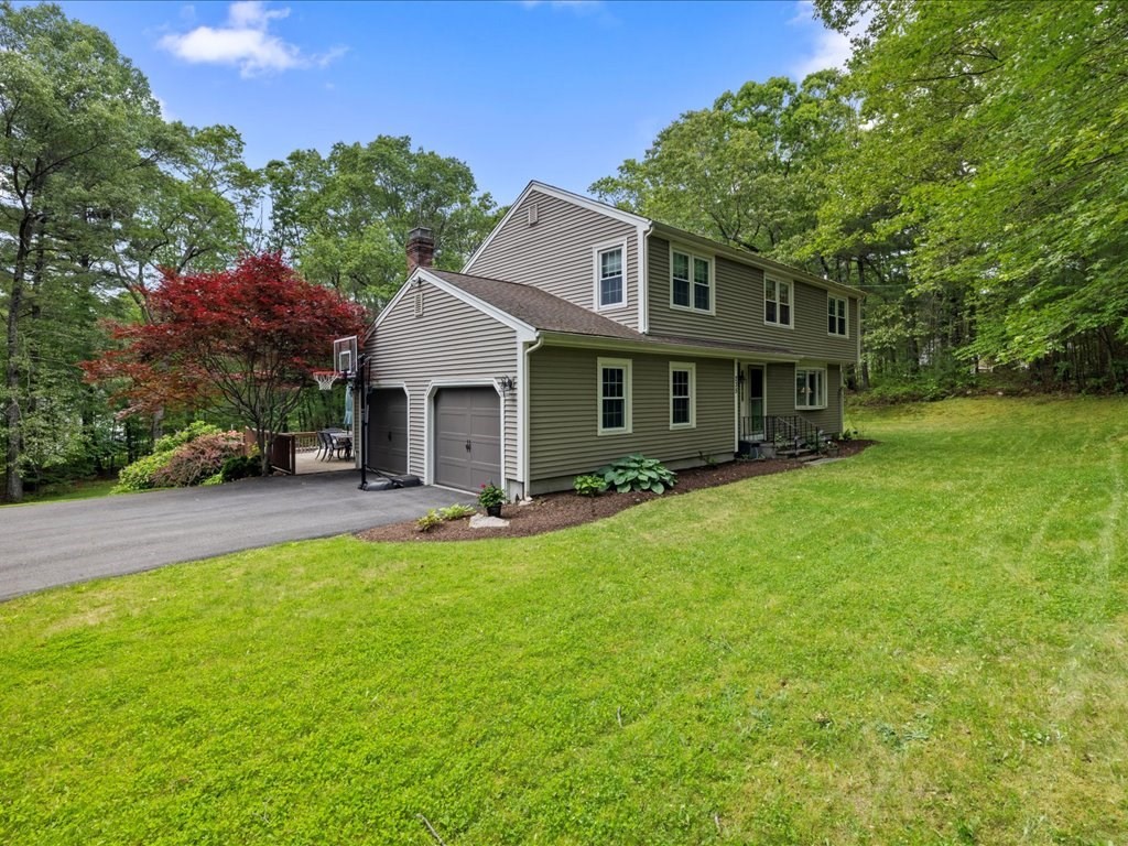 235 Stone School Road Sutton, MA 01590 - Photo 2 of 41