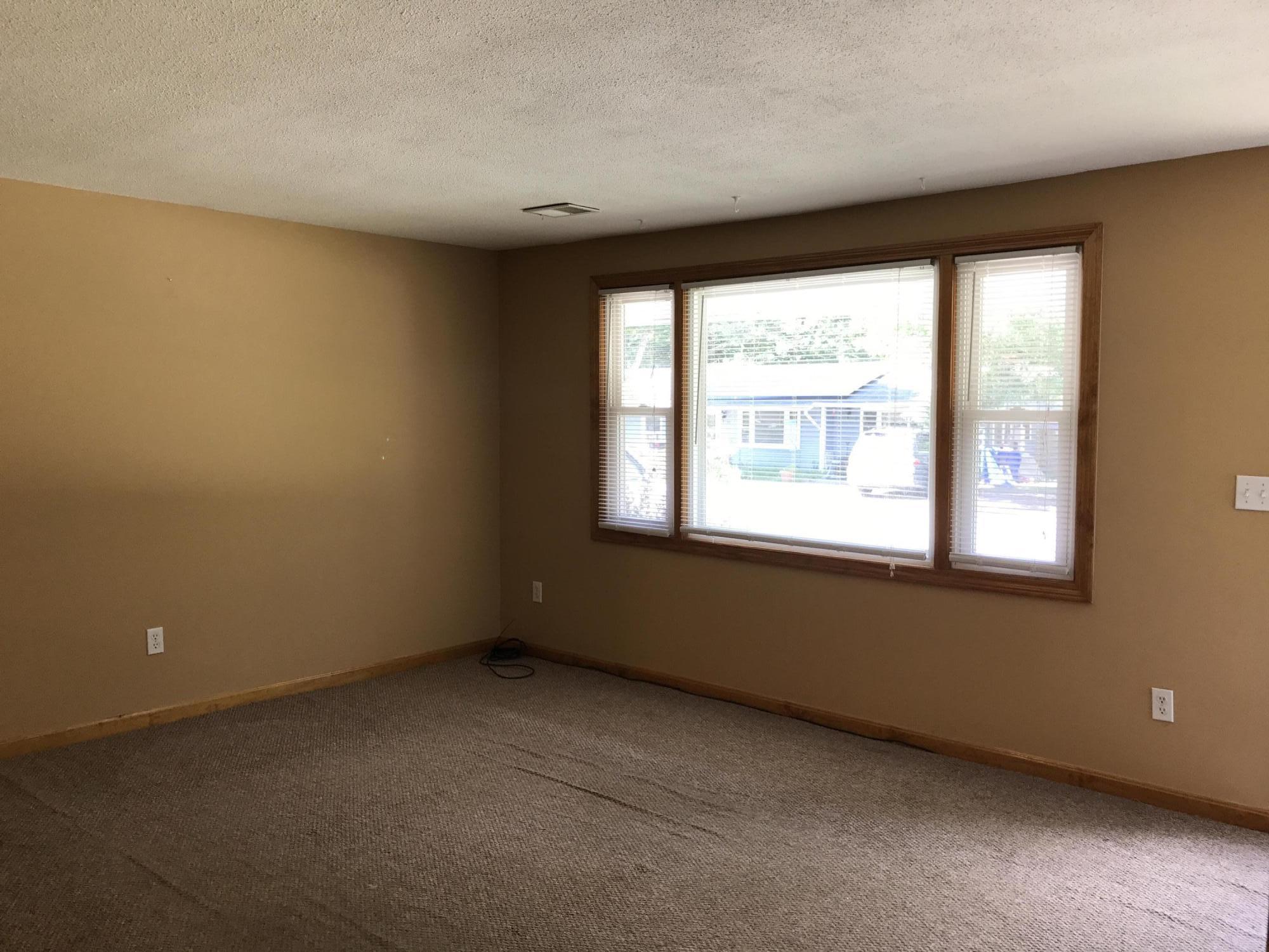 32 Cromesett Road Wareham, MA 02571 - Photo 6 of 13 IMG_6503