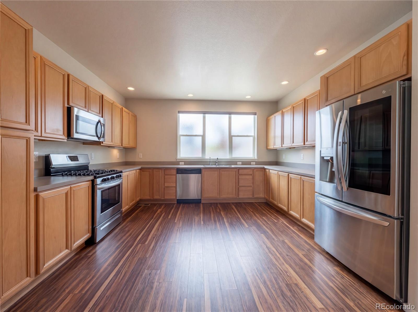 12746 River Rock Way Longmont, CO 80504 - Photo 2 of 40