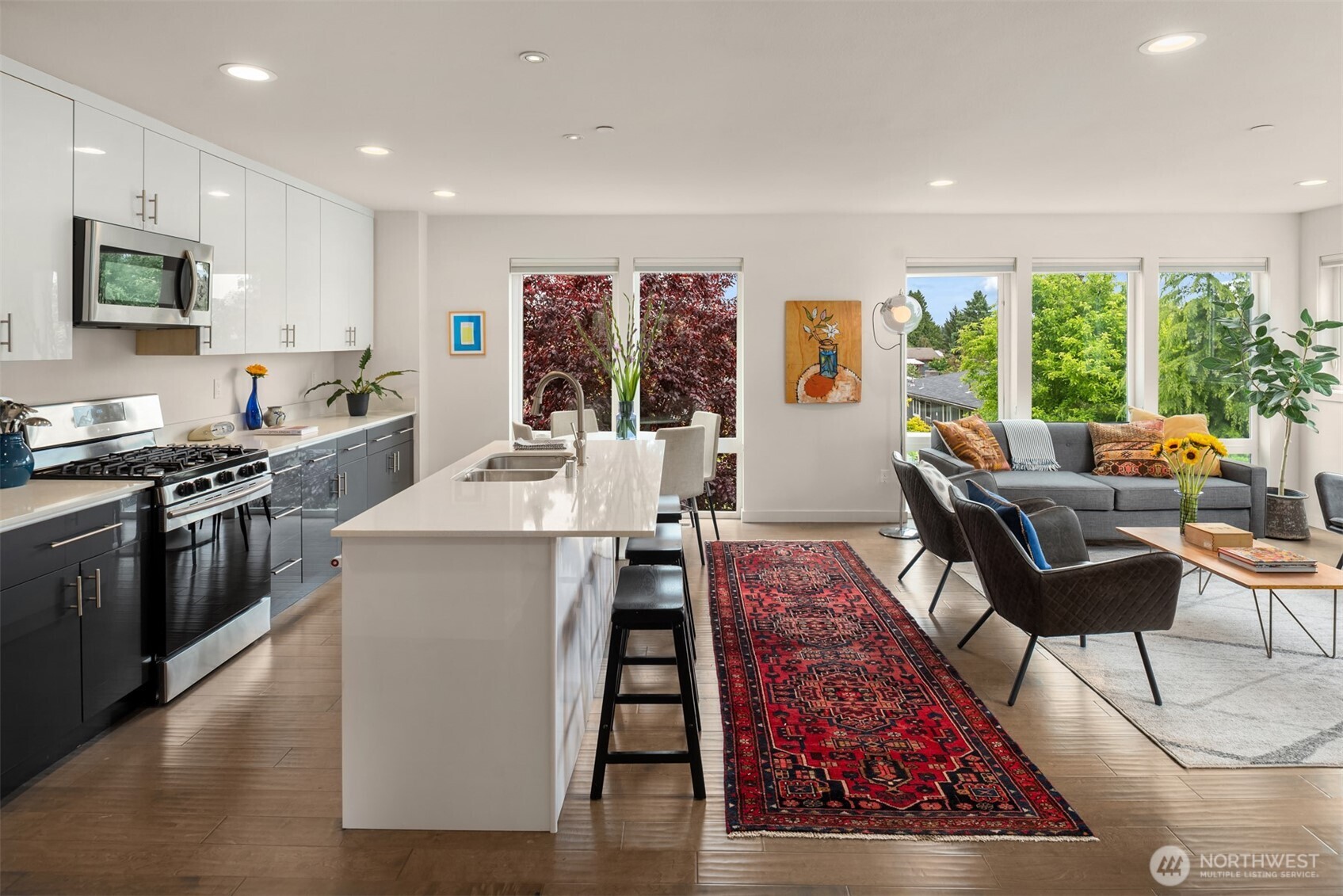 4321 South Webster Street, Unit E Seattle, WA 98118 - Photo 4 of 14