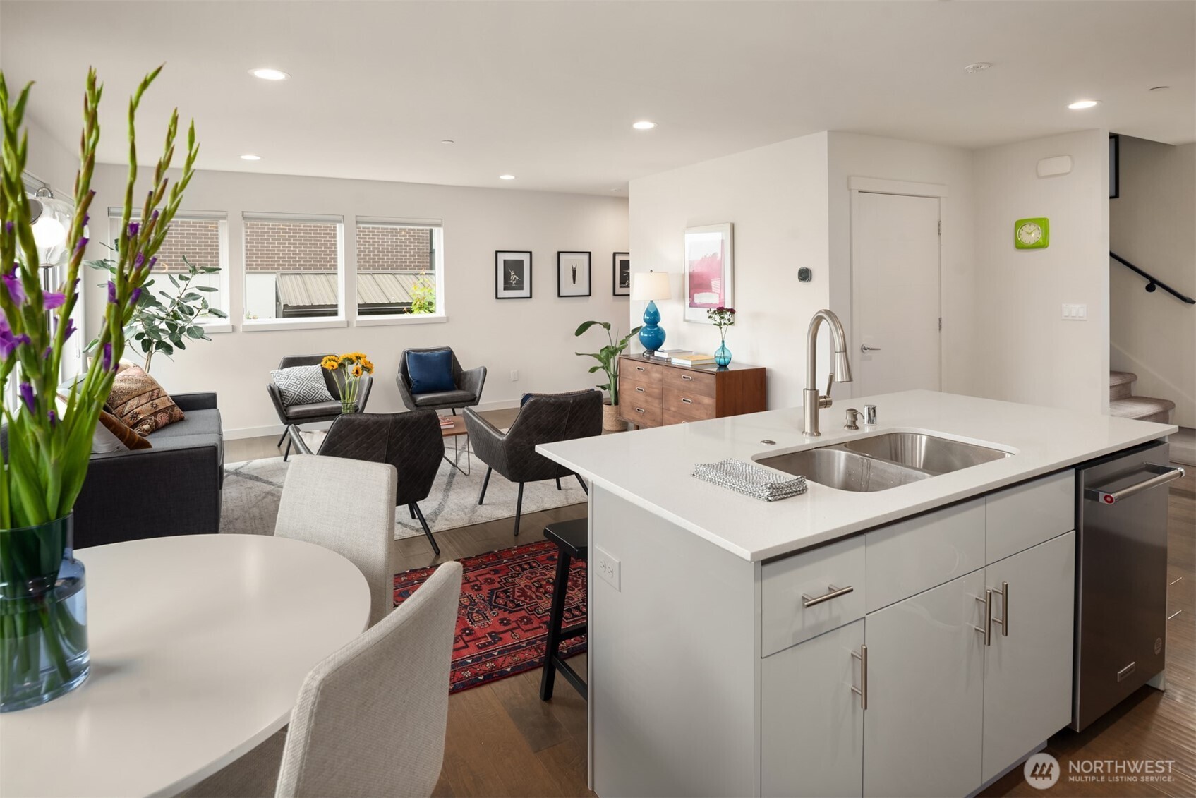 4321 South Webster Street, Unit E Seattle, WA 98118 - Photo 8 of 14