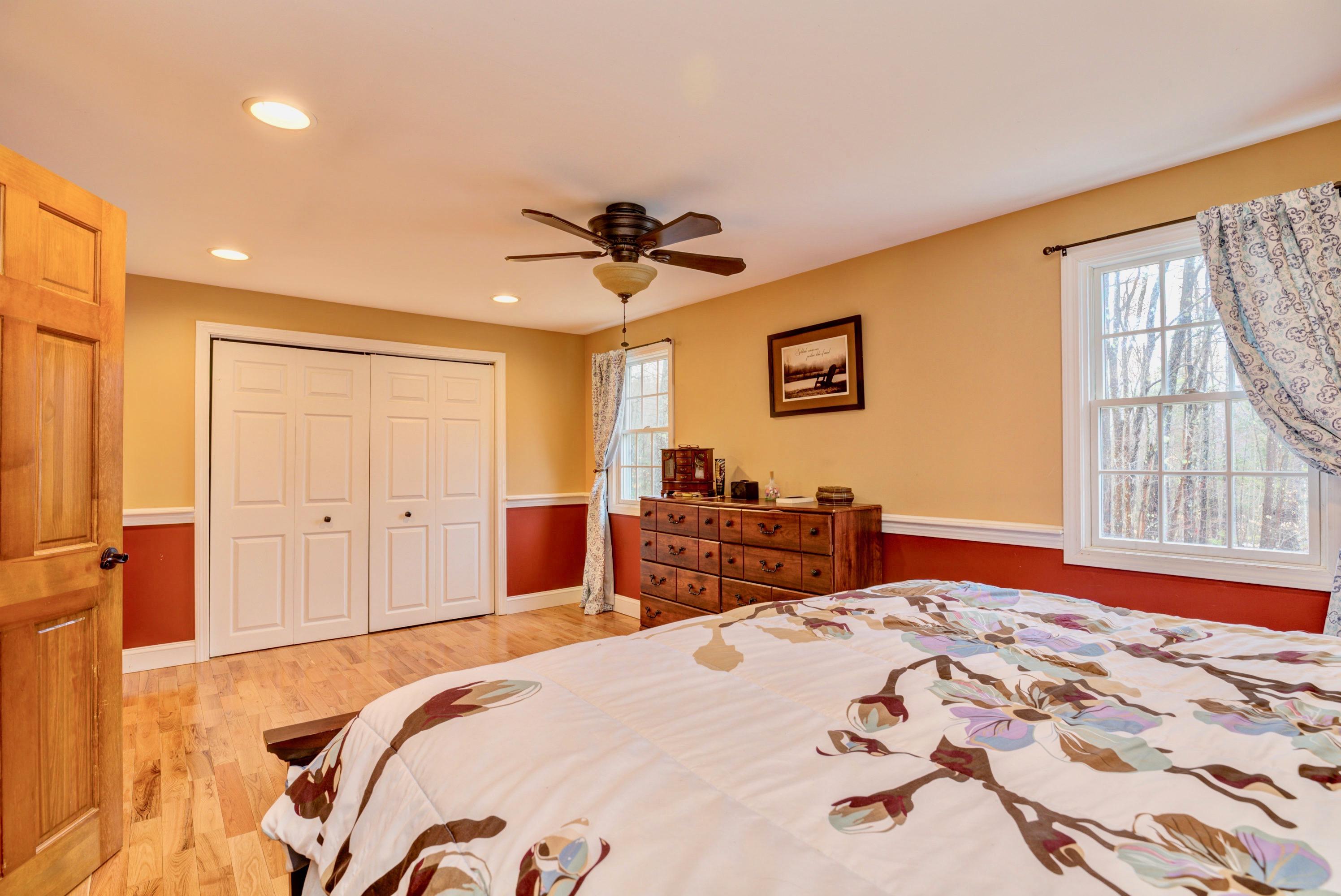 18 Greenaway Avenue Springvale, ME 04083 - Photo 27 of 47 18 Greenaway Ave Springvale ME-print-028