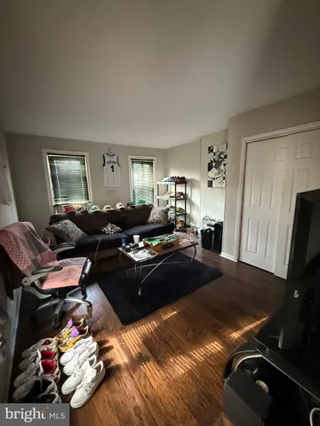 $299,000 | 204 Hunter Street, Woodbury, NJ 08096