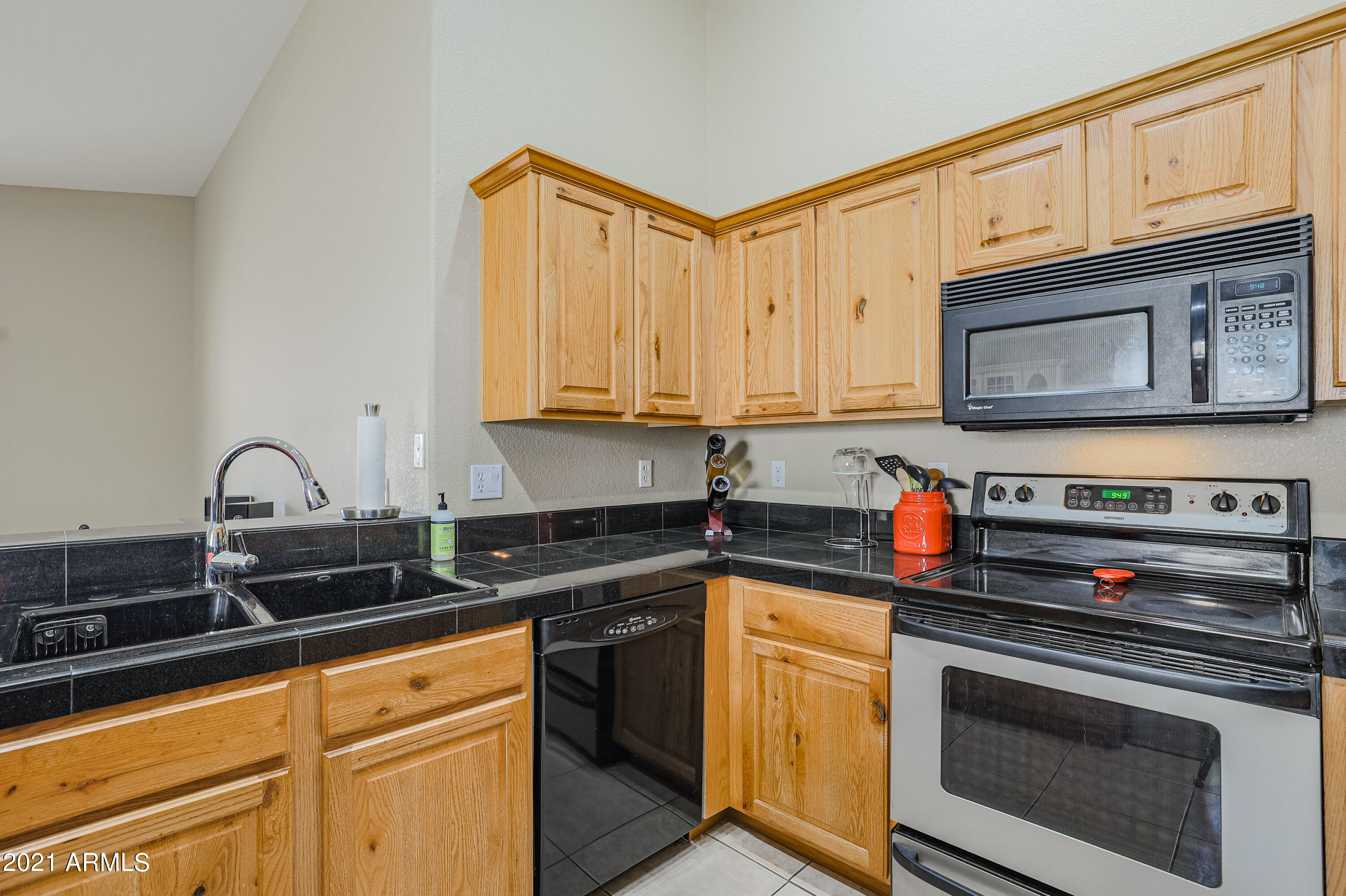 1350 East Shangri La Road Phoenix, AZ 85020 - Photo 13 of 33 B (10)