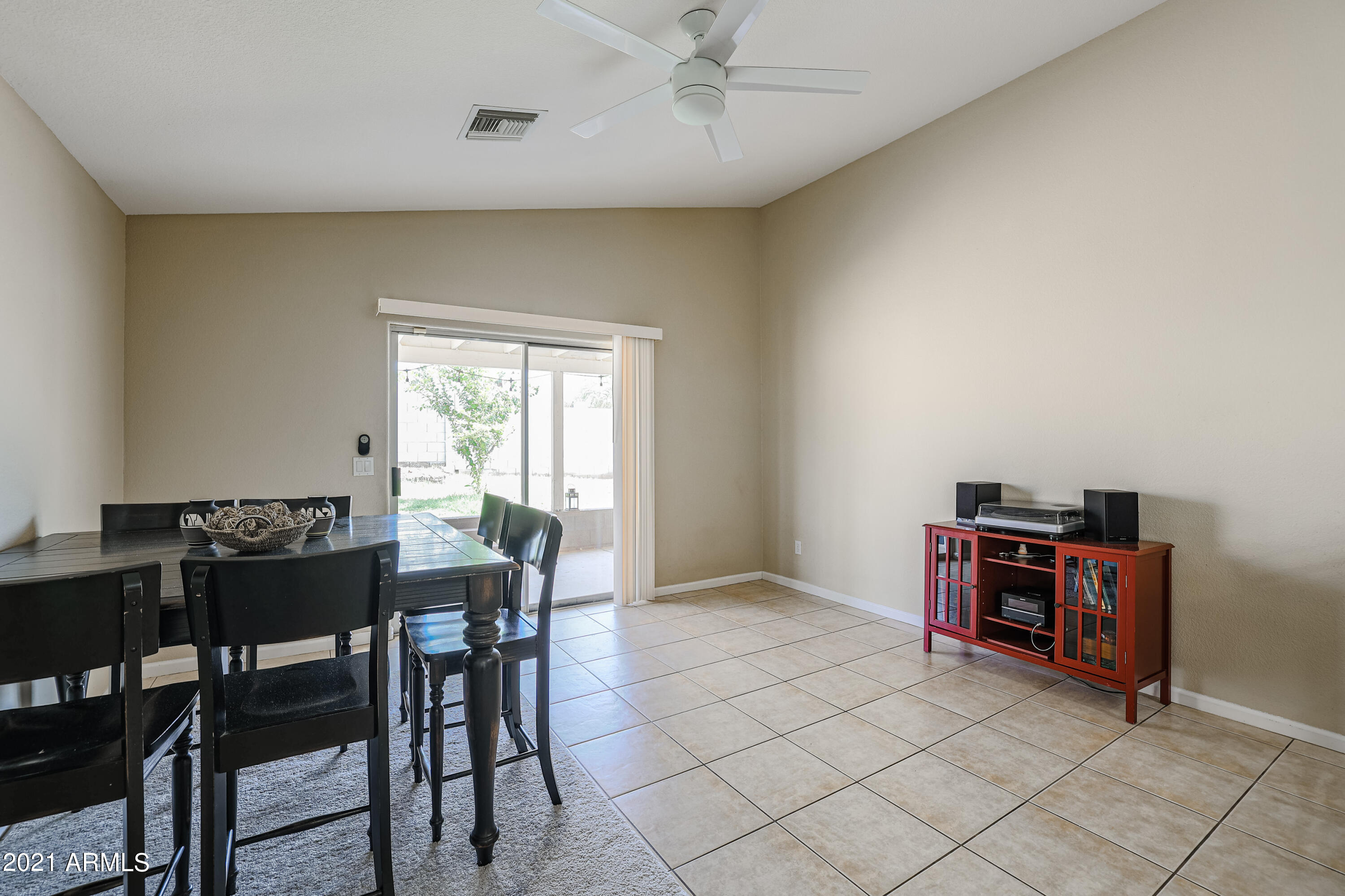 1350 East Shangri La Road Phoenix, AZ 85020 - Photo 14 of 33 B (11)