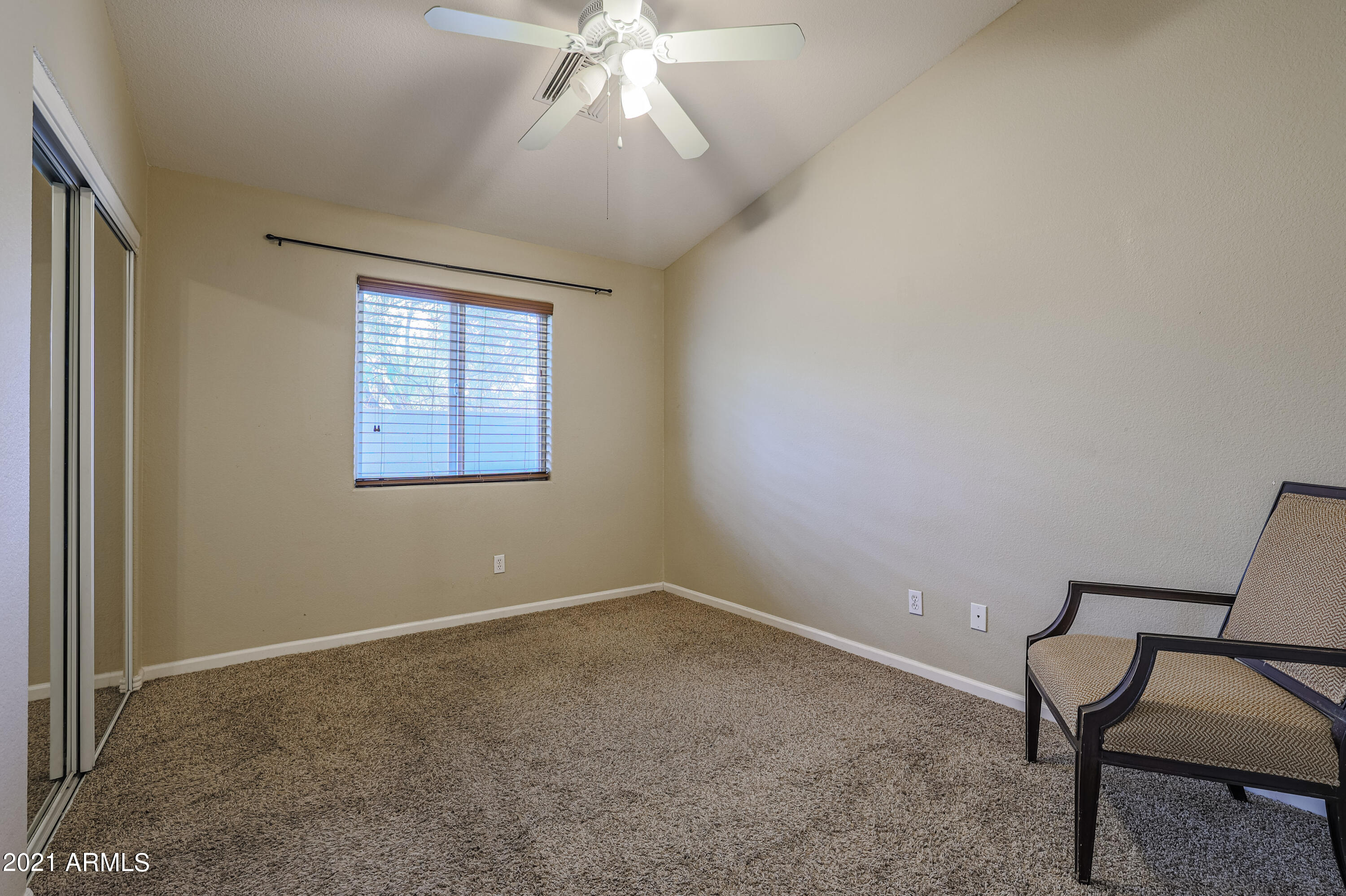 1350 East Shangri La Road Phoenix, AZ 85020 - Photo 19 of 33 B (16)