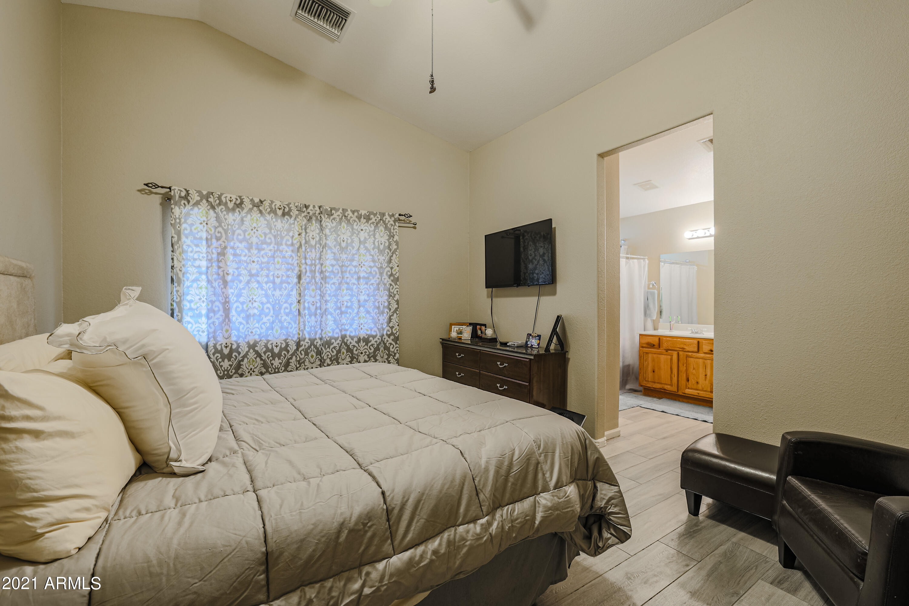 1350 East Shangri La Road Phoenix, AZ 85020 - Photo 24 of 33 B (21)