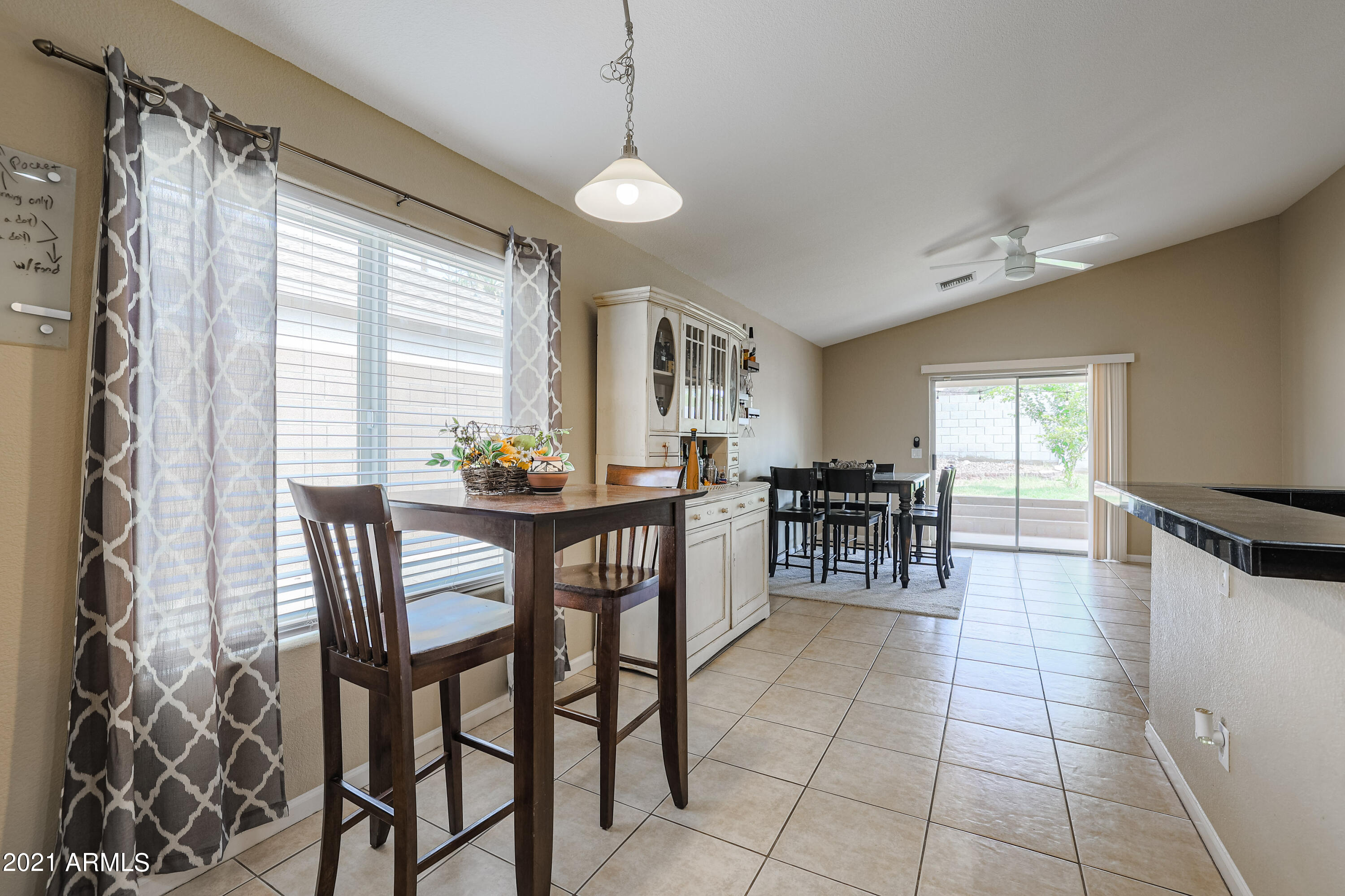 1350 East Shangri La Road Phoenix, AZ 85020 - Photo 8 of 33 B (5)