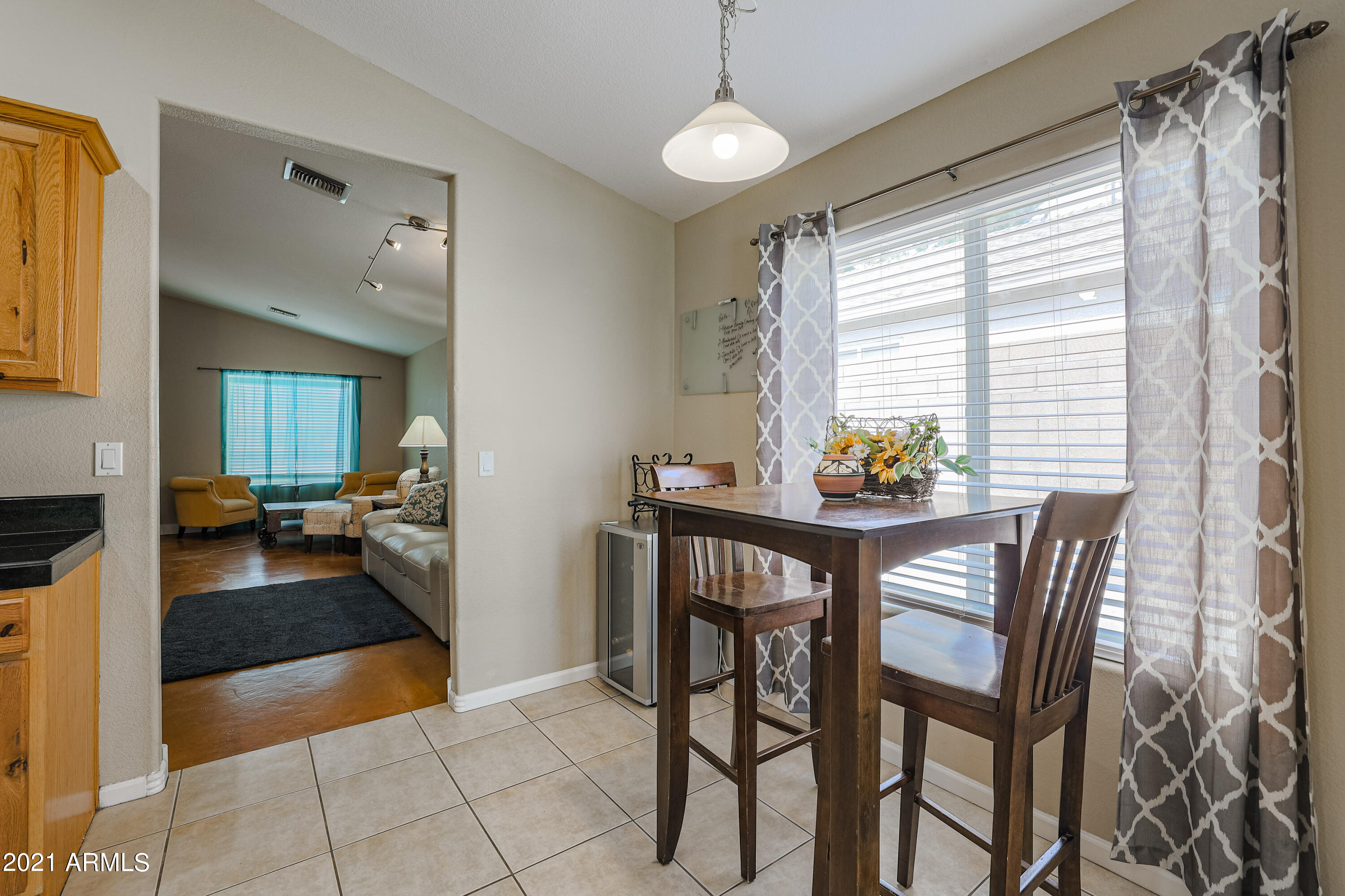 1350 East Shangri La Road Phoenix, AZ 85020 - Photo 9 of 33 B (6)