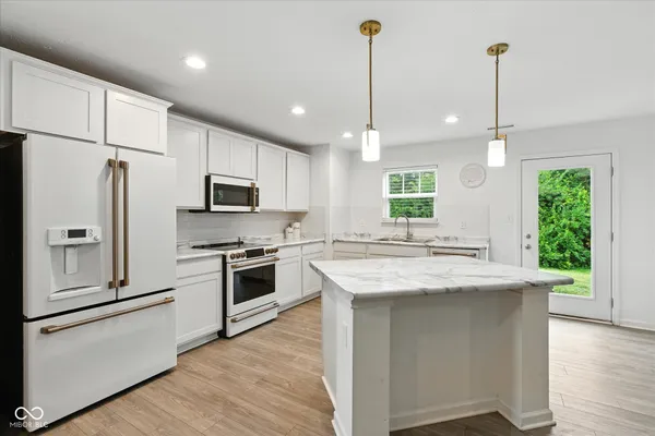 $295,000 | 1338 Delacorte Circle, Shelbyville, IN 46176