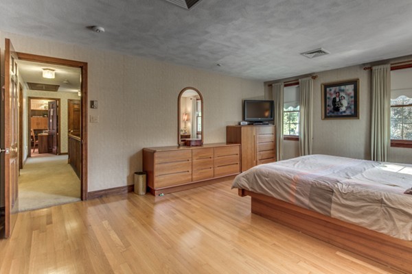 299 Lyman Road Milton, MA 02186 - Photo 19 of 30 Gallery Image 19