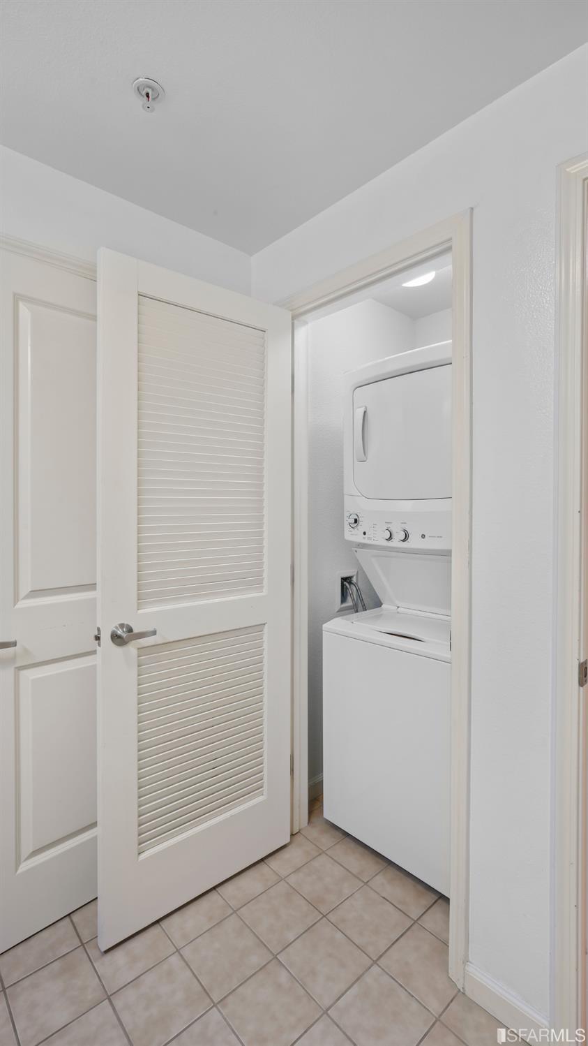 301 Crescent Court, Unit 3117 San Francisco, CA 94134 - Photo 15 of 34 a view of utility room