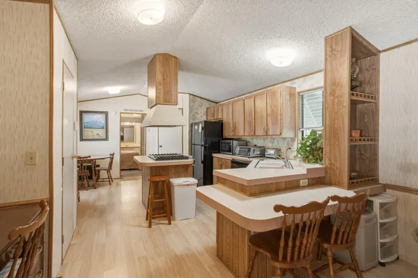$49,900 | 2810 Bechelli Lane, Unit SPC D6, Redding, CA 96002