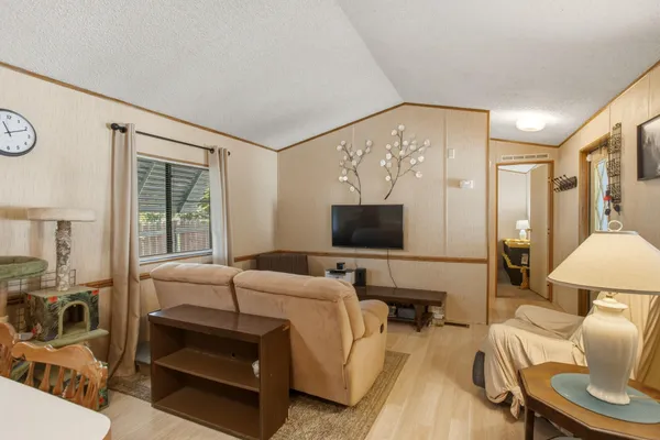 $49,900 | 2810 Bechelli Lane, Unit SPC D6, Redding, CA 96002
