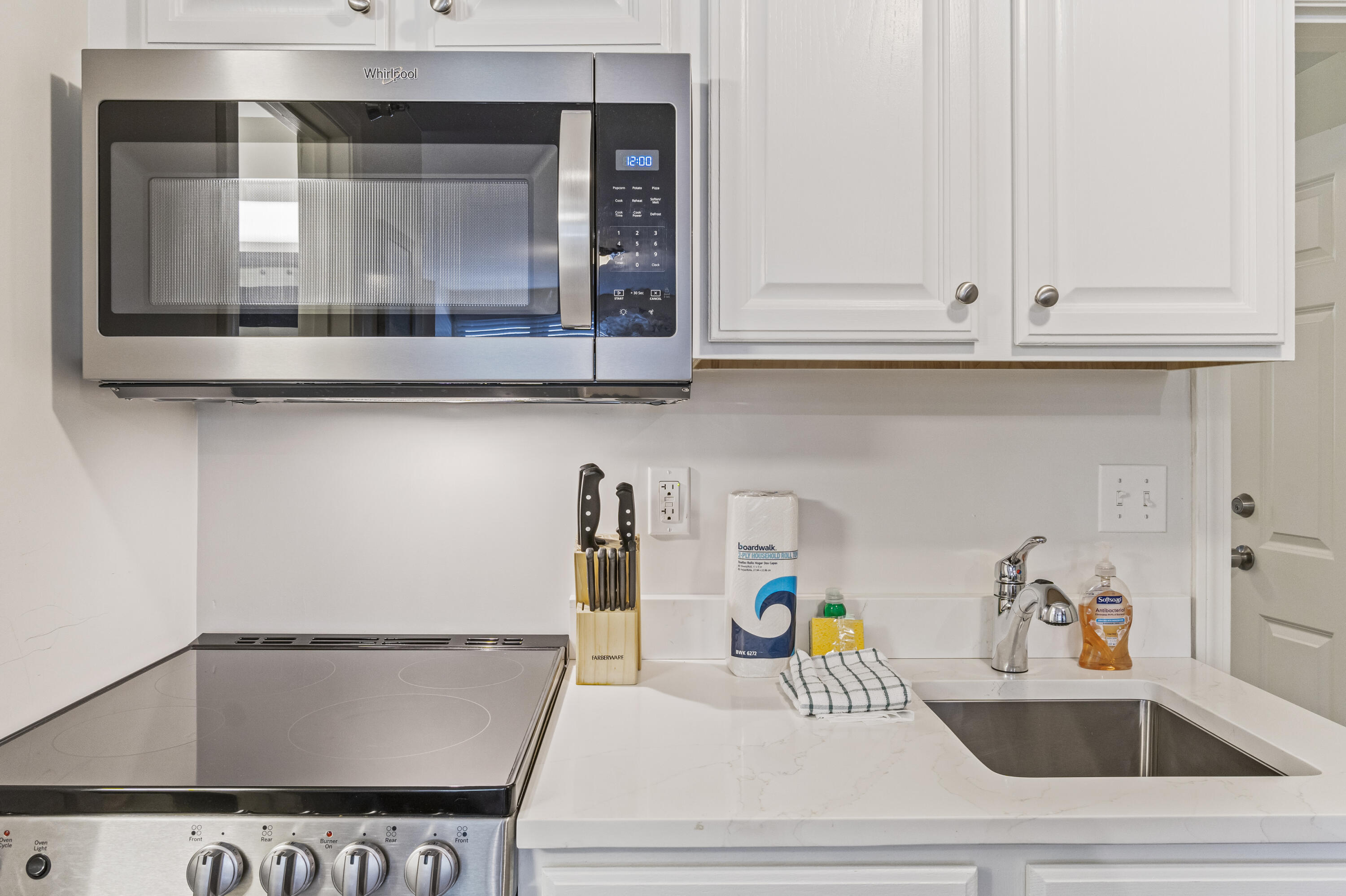 35 Main Street, Unit 25 Ogunquit, ME 03907 - Photo 18 of 41 Seafarer Photo 18