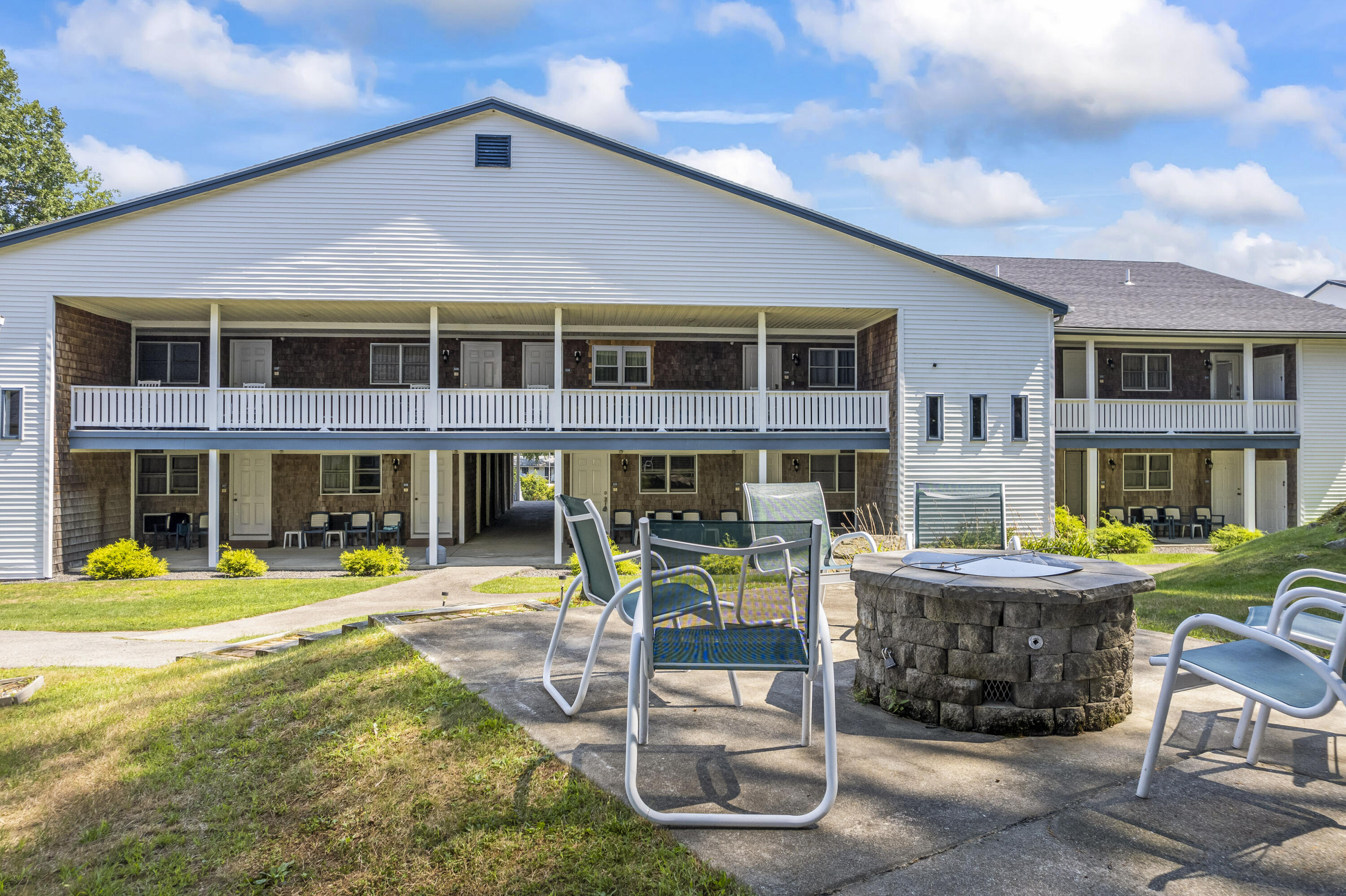 35 Main Street, Unit 25 Ogunquit, ME 03907 - Photo 39 of 41 Seafarer Photo 39