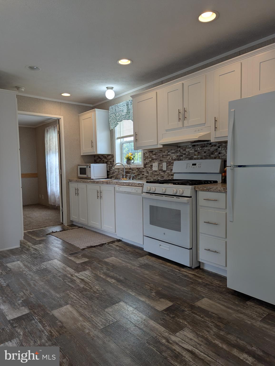 410 Mirabile Lane Baltimore, MD 21224 - Photo 8 of 22