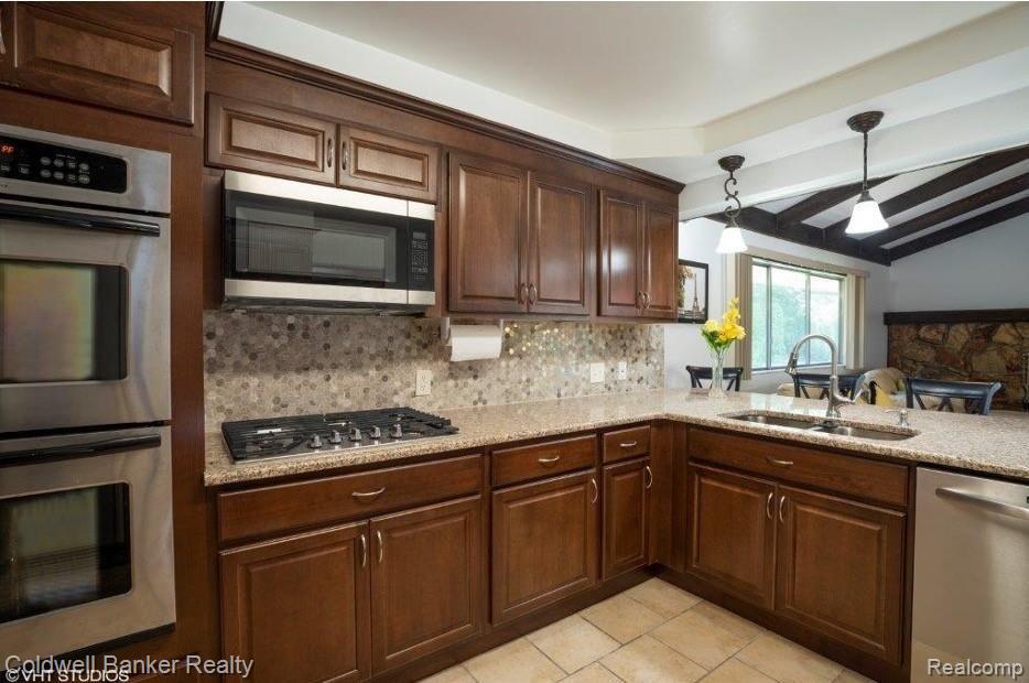 6040 Darramoor Road Bloomfield Hills, MI 48301 - Photo 22 of 47