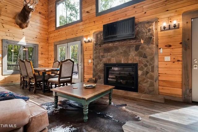 $595,000 | 268 A Moreland Drive, Butler, TN 37640