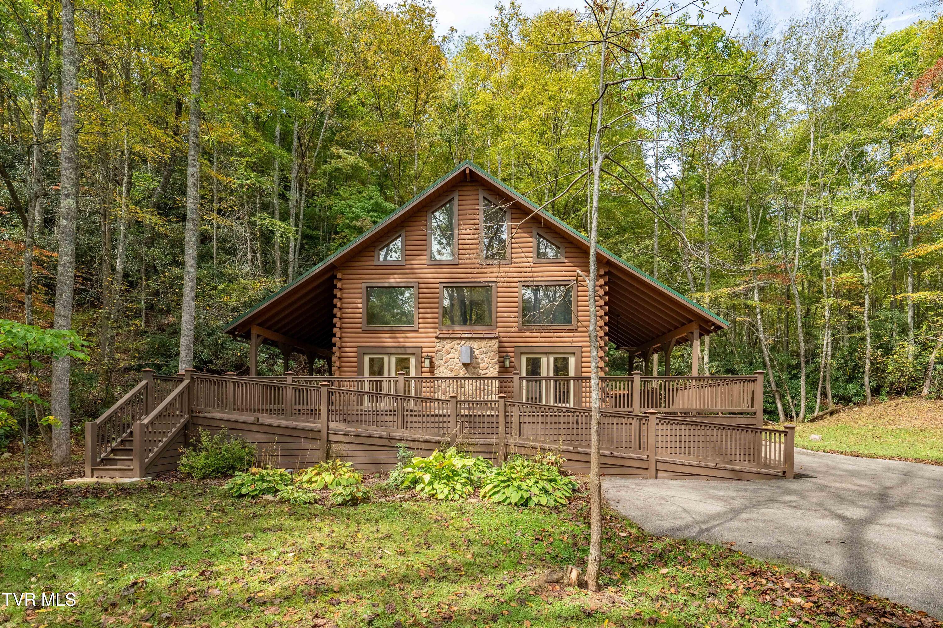 268 A Moreland Drive Butler, TN 37640 - Photo 2 of 65 268 Moreland Dr (3 of 65)