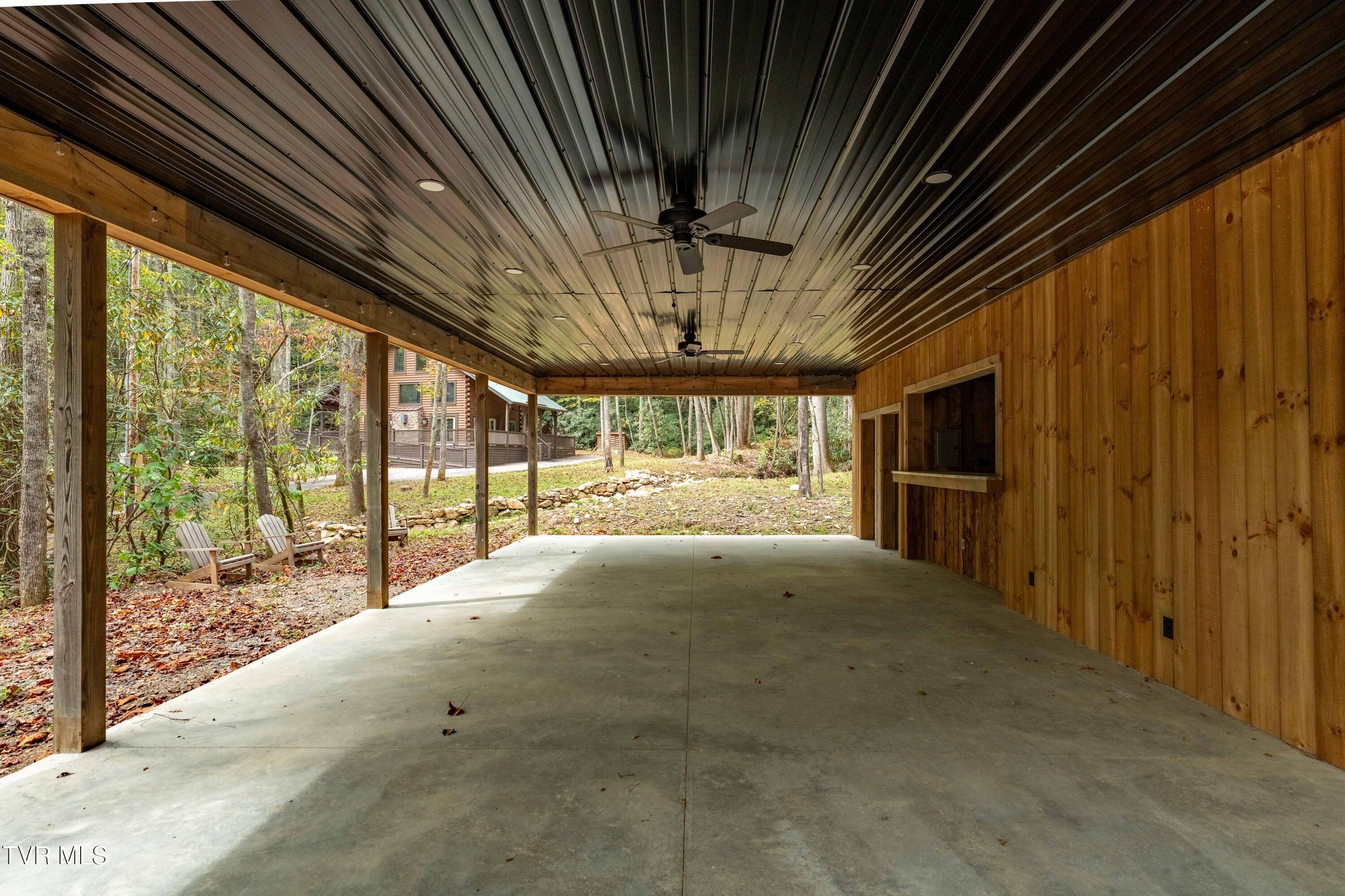 268 A Moreland Drive Butler, TN 37640 - Photo 35 of 65 268 Moreland Dr (32 of 65)