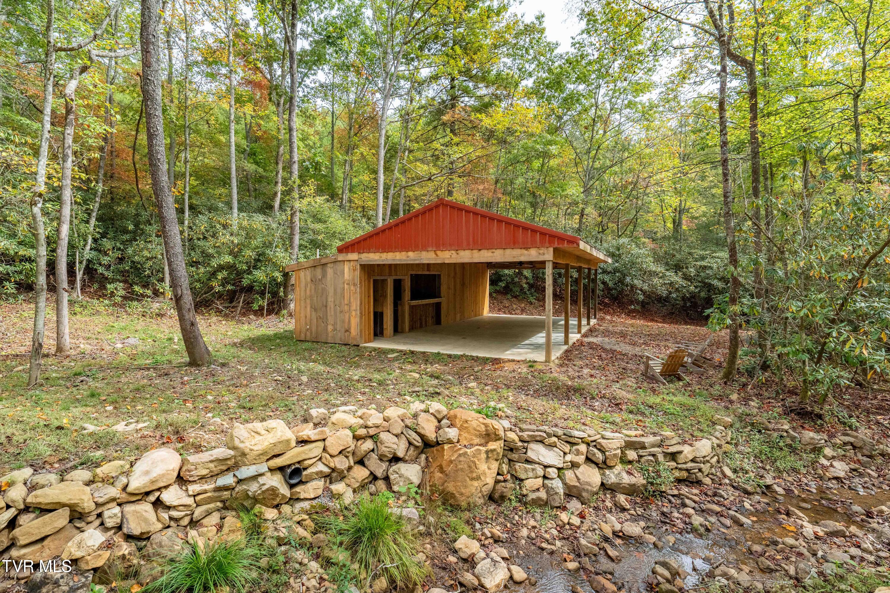 268 A Moreland Drive Butler, TN 37640 - Photo 37 of 65 268 Moreland Dr (28 of 65)