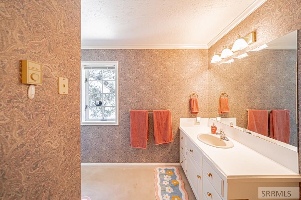706 South Bellin Road Idaho Falls, ID 83402 - Photo 18 of 80