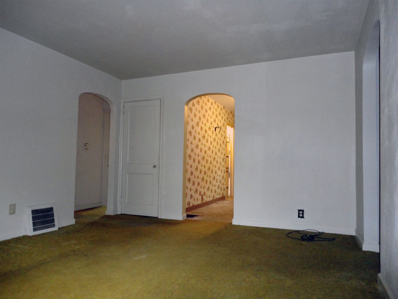 55837 Mayflower Road South Bend, IN 46619 - Photo 5 of 22 Gallery Image 5