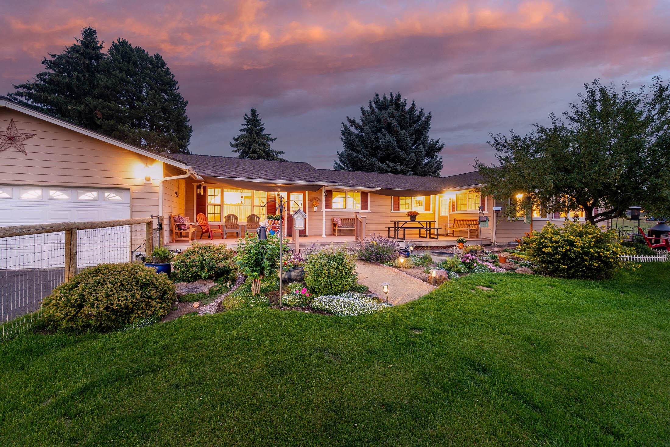 21665 Old Red Road Bend, OR 97702 - Photo 33 of 34 wonderful west-facing front yard perfectly poised for Cascade and sunset views.