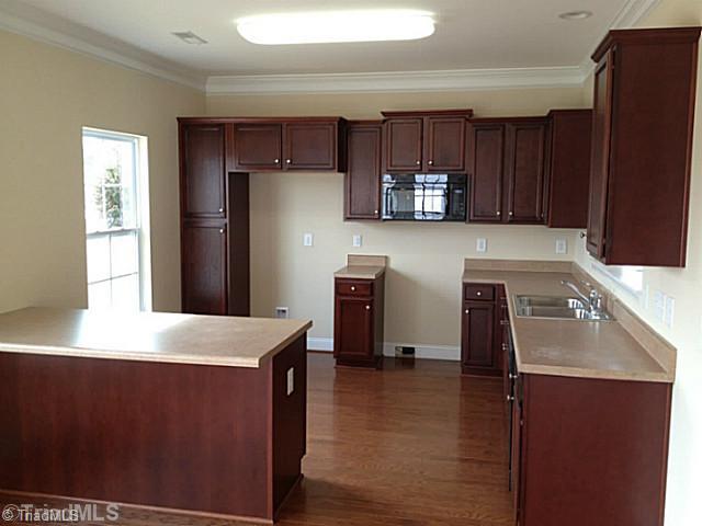 3450 Core Avenue High Point, NC 27265 - Photo 6 of 16 Kitchen.