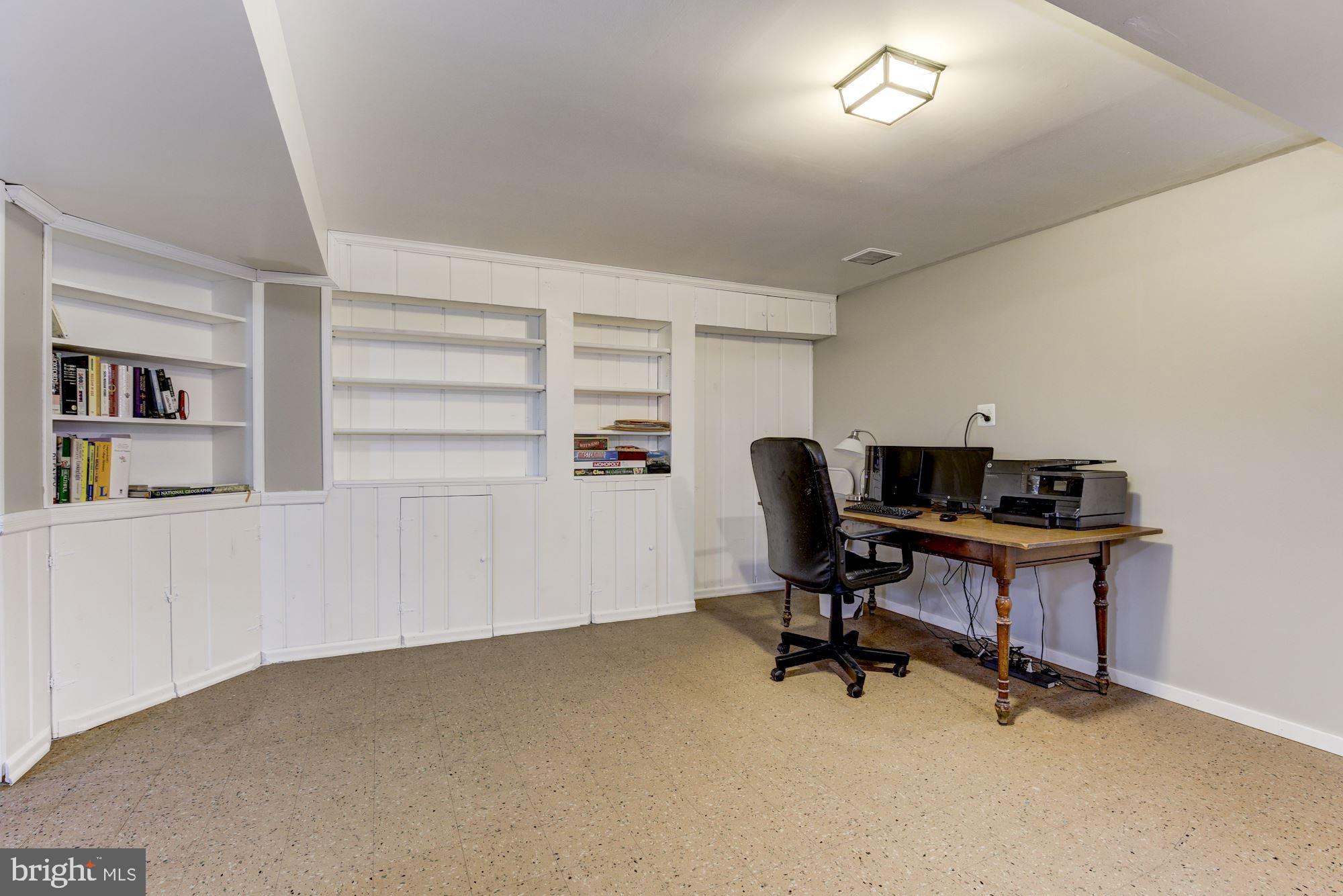 6909 Fort Hunt Road Alexandria, VA 22307 - Photo 9 of 12 Gallery Image 9