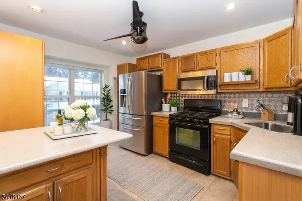 $3,300 | 23 Primrose Lane, Mount Arlington, NJ 07856