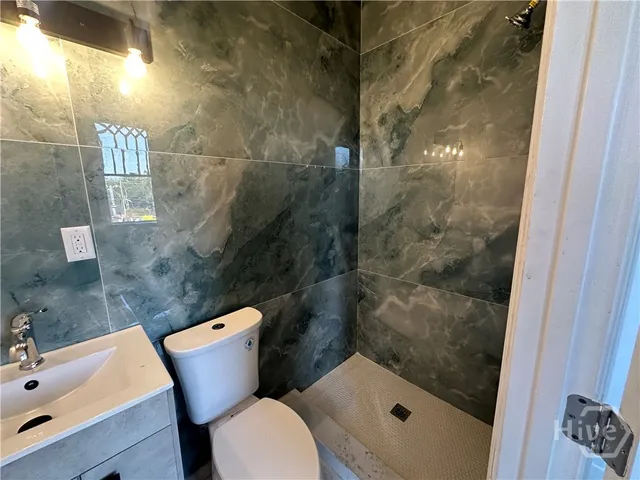 $900 | 312 West 37th Street, Unit C, Savannah, GA 31401