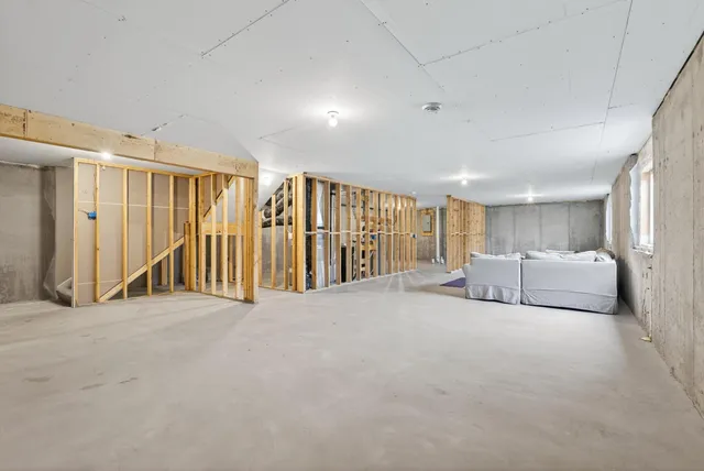 $395,000 | 26042 24th Street West, Zimmerman, MN 55398