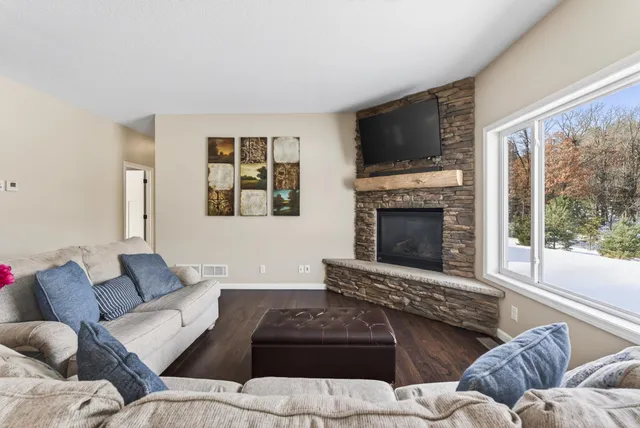 $395,000 | 26042 24th Street West, Zimmerman, MN 55398