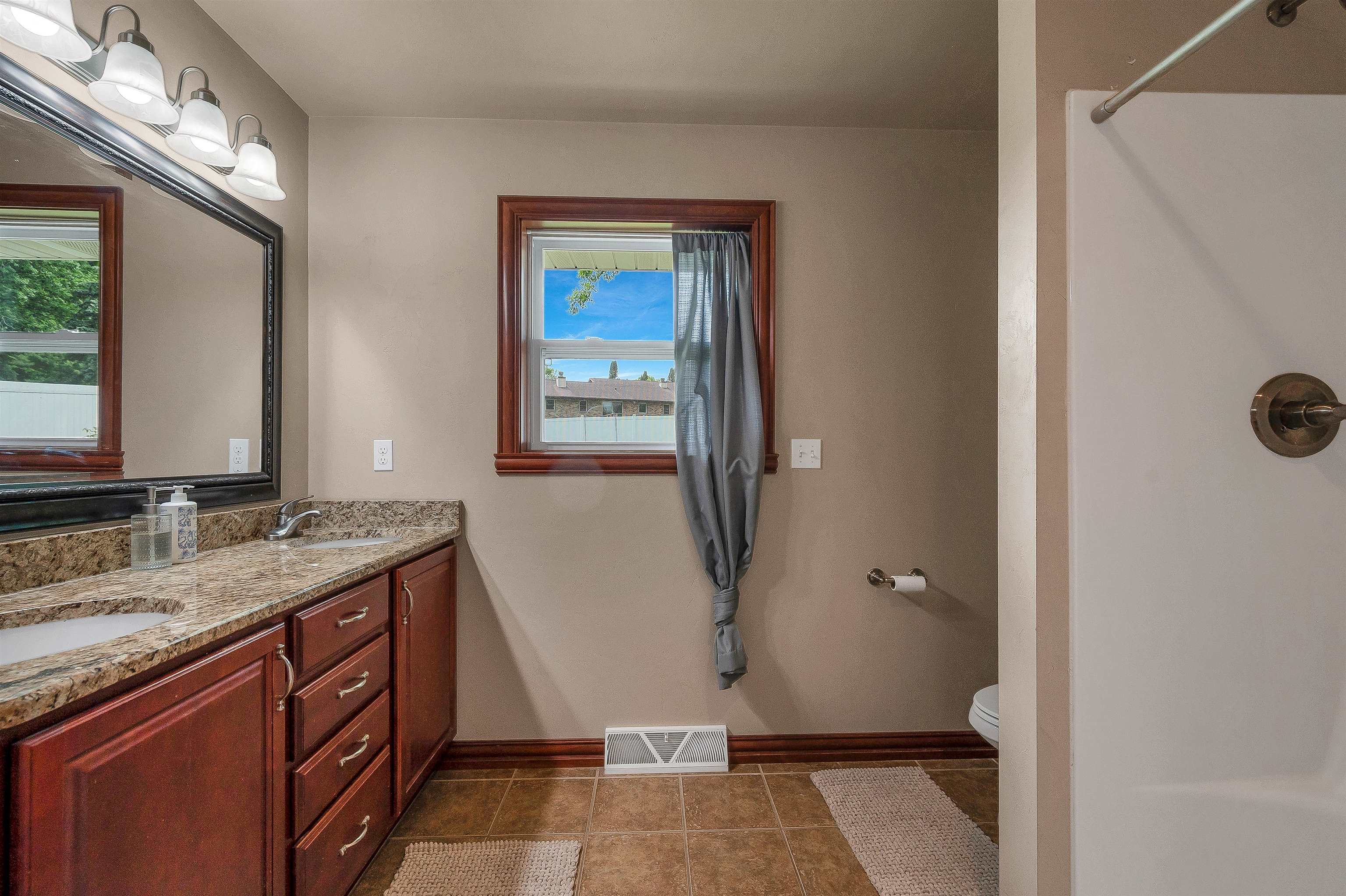 1014 Lacount Road Green Bay, WI 54313 - Photo 29 of 72