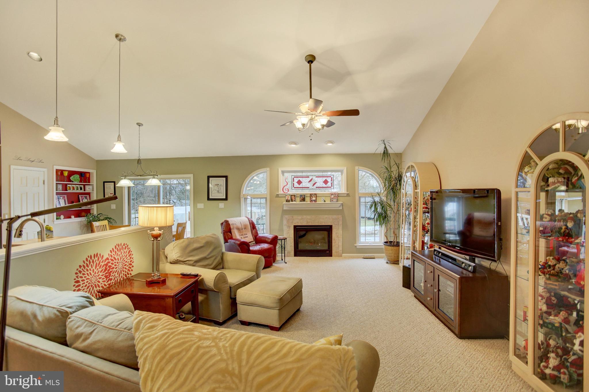 23 Orion Road Boiling Springs, PA 17007 - Photo 11 of 36 Great Room