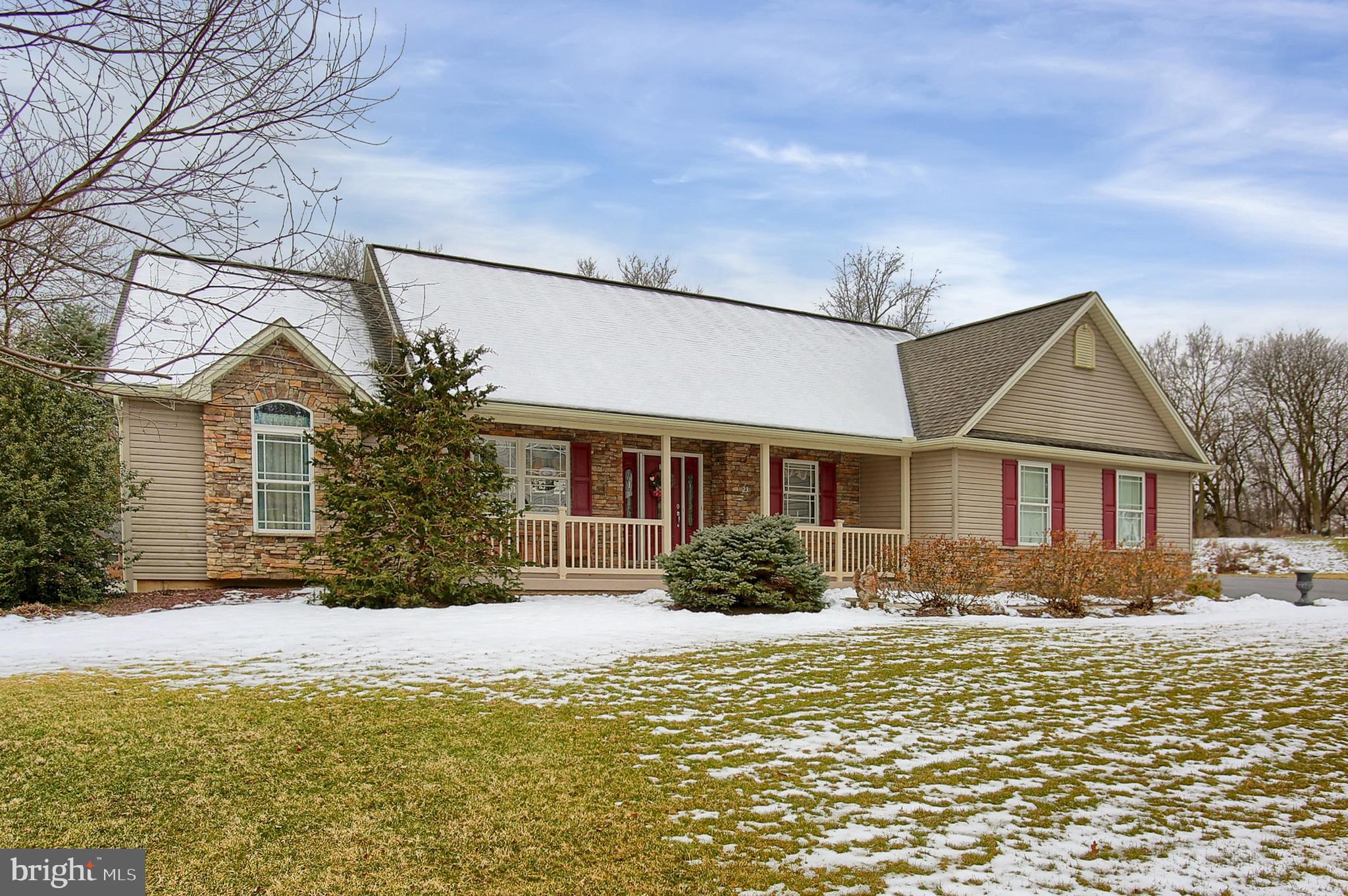 23 Orion Road Boiling Springs, PA 17007 - Photo 3 of 36 Gallery Image 3