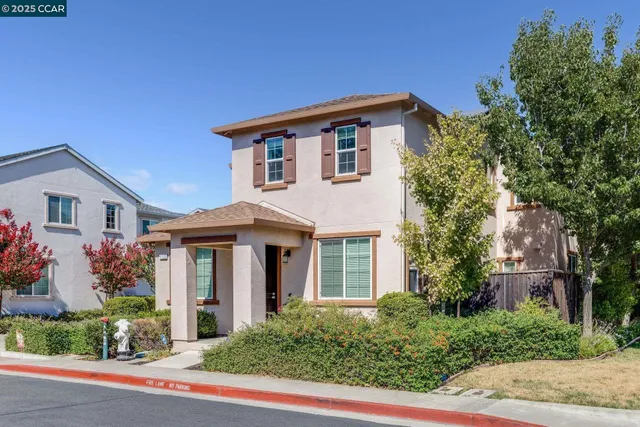 front view of house with a yard