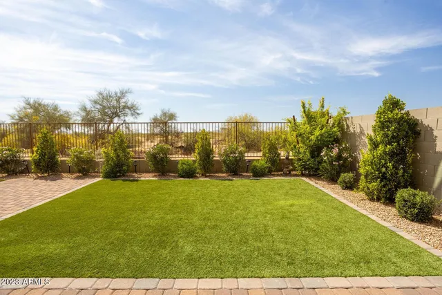 $4,800 | 18426 North 65th Place, Phoenix, AZ 85054